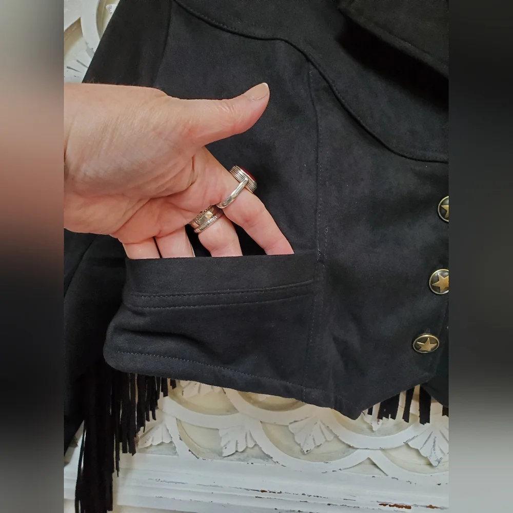 NWT Unique Vintage Black Faux Suede Tassle Fringe Cropped Jacket 1X / 16 - Picture 2 of 16